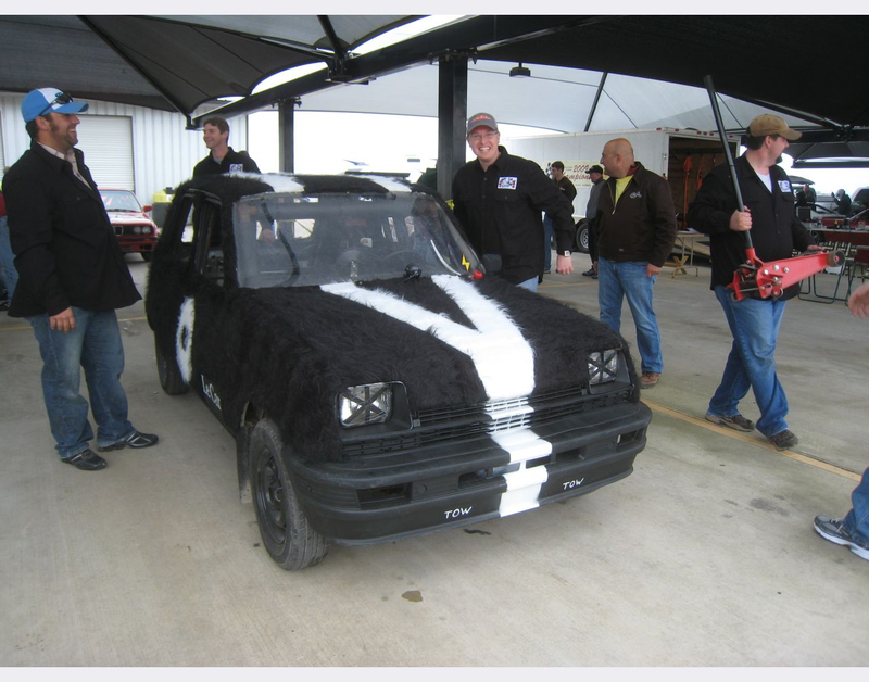 Illustration for article titled BS Inspection at the 24 Hours of LeMons Gator-O-Rama 2010